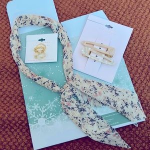 LC ~Hair tie, hair pin, rings to match gift🛍️6 pc Inc the rings